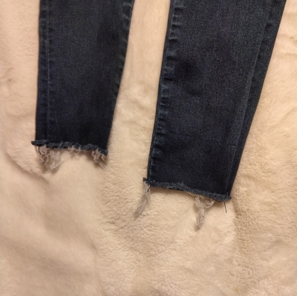 Miss Me Women's Embroidered Ankle Skinny Raw Hem Jeans Sz 26 Spring Fall Summer - Picture 2 of 12